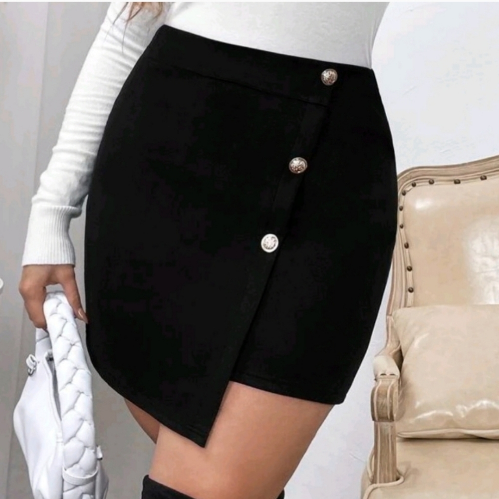 Black skirt
